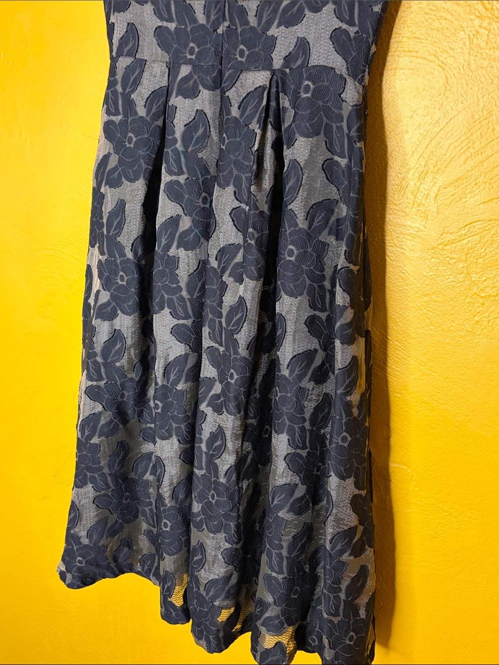 ASTR NWT Black Olive Floral Fit & Flare Dress Medium Fully Lined - Picture 13 of 15